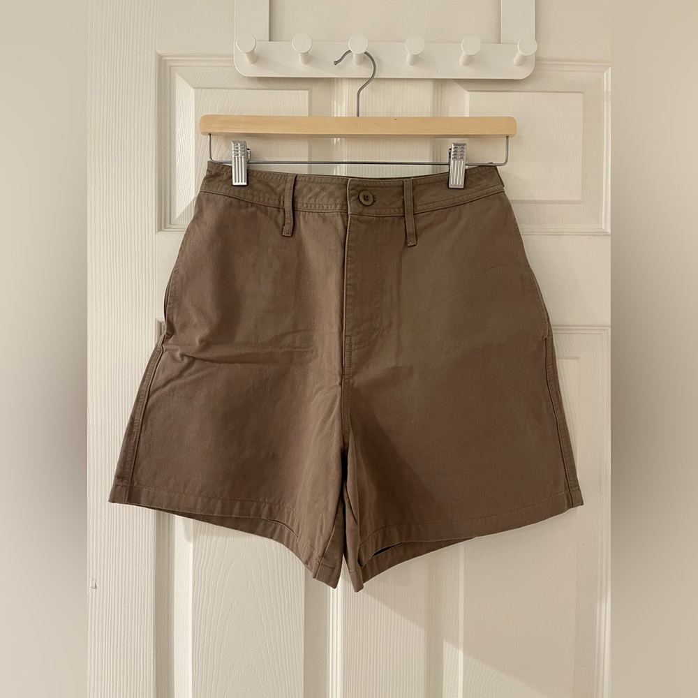 Classic High-Rise Brown Women’s Shorts